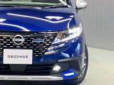 専用のシグネチャーLEDランプ