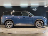 ☆MINIの車の始まりは大人四人がギリギリ乗れるコンパクトな車です!!今となっては3ナンバーですが、もともとは5ナンバーの車でした!!
