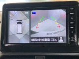 【アラウンドビューモニター】車を上から見下ろしているかのような映像で周囲の状況がひと目で確認、狭い駐車場に駐車するときも安心です♪