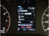 コーナーセンサーを車の前後に装備。障害物までの距離に応じて警告音を変えてお知らせ。縦列駐車時や駐車場・車庫などでの取り回しをサポートします。詳細は販売店スタッフまでおたずねください。
