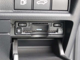 広がる運転支援サービスETC2.0搭載。全国の高速道路に設置されたITSスポットと双方向通信を図り、広域な道路交通情報や安全運転をサポートする情報を得て、音声やナビ画面上にタイムリーにお知らせします。