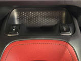 シートヒーター装備!エアコンに比べて暖まるスピードが速いので冬でも快適に過ごせます
