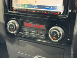 オートエアコンで温度を設定するだけで快適な車内環境を維持することができます