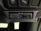 ETC車載器付。ETCが使用可能な道路通行料はキャッシュレスでスマートに走行できます。再セットアップして納車致します。