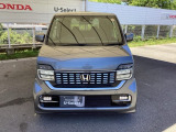 お客様に安全で快適なカーライフをお送りいただくために、中古車にも高いレベルの品質基準を設け、その基準に従って、全ての中古車について納車前整備を実施しています。
