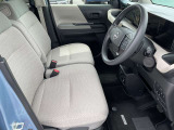 運転席も広々、ドライブも楽しめますね♪実際お座りいただくのが、分かりやすいと思います。お気軽にご来店ください!