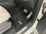 第三者機関による評価点を基準に、4.5点以上の良質車のみを展示しております。お車の品質や状態を特に気にされるお客様は、是非一度当店へお越し下さい。きっとご満足のいくお車が見つかります!