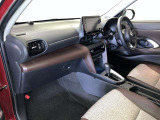 見通しのよいすっきりとした視界で、誰でも運転しやすいです。運転のしやすさは疲れにくさにも繋がりますよ♪