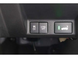【横滑り防止装置】ドライバーの安全運転をアシストしてくれる装備が充実しています☆ドライバーの不安を安心へと変えてくれますね。