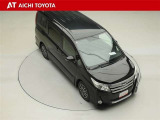 両側パワースライドドア付きだから、狭い駐車スペースなどでの乗り降りラクラク♪小さなお子さまのいるご家庭には嬉しい装備です。