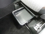 取り出しやすく、しまいやすい収納スペースが満載です。ティッシュやペットボトル等、用途に合わせた収納が可能ですので、使い方はあなた次第!