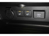 アクセサリーDC12Vソケット装備!寒い日も快適♪シートヒーター装備!USB端子ソケット装備!