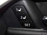 運転席のパワーシートは2名様分までメモリー機能付きです。