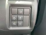 当店のお車はすべて点検をしてからのご納車となります。納車後の保証も付けさせて頂いておりますので安心して乗って頂けます。