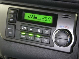 【オートエアコン】車内温度を感知して自動で温度調整をしてくれるのでいつでも快適な車内空間を創り上げます!どの席に座っても快適なドライブが楽しめます♪