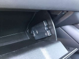 ETCが装着されています。再セットアップ後高速道路の料金所をノンストップで通過できて大変便利です。