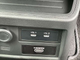 [USBソケット]今や必需品のUSB!!お出かけの際には大活躍間違いなし!!!