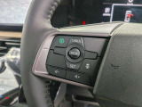 ステアリング右側に配置された運転支援機能「マイパイロット」の操作スイッチ。高速道路での車間距離保持や車線維持アシストをハンドルから手を離さずに設定できます。