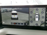 3Dでぐるっと見える。車の周囲がぐるっと見えるので、安心して発進できます。