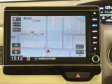 Gathers【VXM-185NBi】8インチプレミアムインターナビ。専用設計のパネル、TVやDVDの再生機能、スマートフォンやBluetooth連携を備えています。