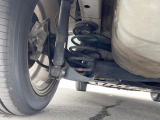 お車を安心してお乗りいただく為には、足回りの定期点検が欠かせません。サービスサポート(有償保証)では無料点検もご提供しており、安心のカーライフをお過ごしいただけるサポート体制が整っています。