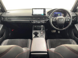 ★いつでも気持ちよく運転できて、使い勝手のいい収納や体をケアするシート、細部にまでこだわったインテリア♪