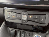オートエアコンで温度を設定するだけで快適な車内環境を維持することができます!
