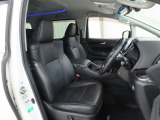 長時間の運転でも疲れにくいシートです。