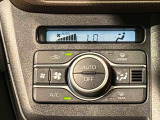 車内空調は&rdquo;AUTOエアコン&rdquo;にお任せ。運転に集中出来ますよ!