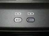 【充電用USB端子】デバイスの充電に便利です。※実際の接続端子は写真で確認or店舗までご気軽にお問合せください♪