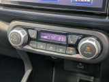 オートエアコンで温度を設定するだけで快適な車内環境を維持することができます!