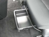 取り出しやすく、しまいやすい収納スペースが満載です。ティッシュやペットボトル等、用途に合わせた収納が可能ですので、使い方はあなた次第!