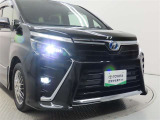 高輝度で点灯速度が速く、しかも消費電力の少ないLEDヘッドライトが装備されています!LEDの明るい光が走行中の視界の確保をサポートして、夜のドライブがより楽しく安全に運転できます♪