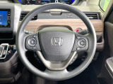 【ステアリングスイッチ】運転中、前方から目線をそらすことなく、オーディオ等の操作が可能な便利機能!安心&快適なドライブを演出してくれます♪