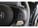Hondaセンシングの機能のひとつ、アダプティブクルーズコントロール付!アクセルから足を離しても設定したスピードと前車との車間を保ち走行してくれます!車線維持もアシスト☆高速道路で疲労軽減ですね☆