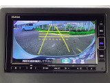 バックモニター付きで、車庫入れやバック時の後方確認をしっかりサポート。モニターに映し出される映像で死角も確認しやすく、狭い場所での駐車や後退時の操作をより安心して行えます。