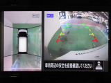 アラウンドビューモニターで車庫入れも空から見ている様に駐車できラクラクです。