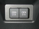 【充電用USB端子】デバイスの充電に便利です。※実際の接続端子は写真で確認or店舗までご気軽にお問合せください♪