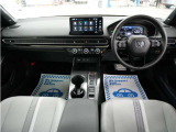とても握りやすいステアリング!運転手の気持ちがそのまま伝わるかのような反応をしてくれます!小物入れや各ボタンの配置にこだわり、とても使いやすいです !視認性も良好なのでロングドライブもお任せ下さい。
