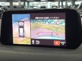 【360&deg;ビューモニター】専用のカメラにより、上から見下ろしたような視点で360度クルマの周囲を確認することができます☆死角部分も確認しやすく、狭い場所での切り返しや駐車もスムーズに行えます。