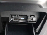 広がる運転支援サービスETC2.0搭載。全国の高速道路に設置されたITSスポットと双方向通信を図り、広域な道路交通情報や安全運転をサポートする情報を得て、音声やナビ画面上にタイムリーにお知らせします。