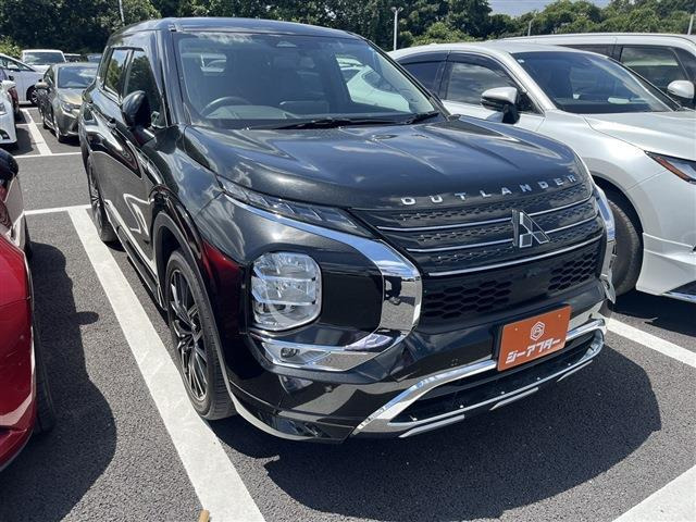 アウトランダー PHEV 2.4 P 4WD 禁煙車 BOSEサウンドシステム