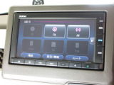 ナビゲーションは純正メモリーナビ(VXM-225Ci)を装着しております。AM、FM、CD、Bluetoothがご使用いただけます。初めて訪れた場所でも安心ですね!