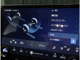 オーディオ&ビジュアル機能。お使いのiPhoneやAndroidスマートフォンを約14インチタッチワイドディスプレイに連携することで画面操作や音声操作が可能に。