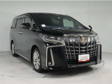 TOYOTA SAFETY SENSEは道路状況、車両状態、天候状態及びドライバーの操作状況などによっては、作動しない場所があります。あくまで運転補助機能です。
