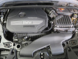 安心のBMW認定中古車は100項目の箇所を徹底的にチェック致します。機械的な箇所や電気系、コンピューターなどをご納車前に点検し、交換基準に達した部品は全て新品に修理返品した後にご納車致します。