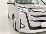 フォグランプ装着車です。暗い夜道の車両前方を明るく照らします