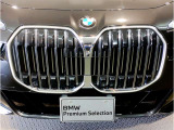 BMWの伝統の丸目4灯ヘッドライトでございます。LEDライトで視認性もよく明るく安全性の向上につながります。