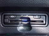 ■【ETC車載器】が装備されています。セットアップをしてお渡しとなり、ETCカードを差し込むだけで高速道路の利用が可能です。
