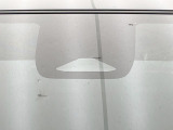 【プリクラッシュセーフティ】前方の車両等を検知し、衝突しそうな時は警報で注意を促し、ブレーキを踏む力をサポート。ブレーキを踏めなかった場合は衝突被害軽減ブレーキが作動、衝突回避をサポートします。